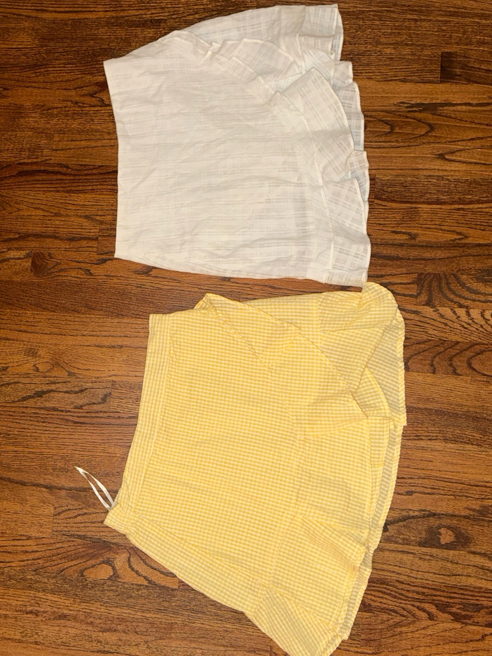 WOMENS RUFFLE DETAIL SKIRTS - MEDIUM / LARGE fit 2 skirts $18